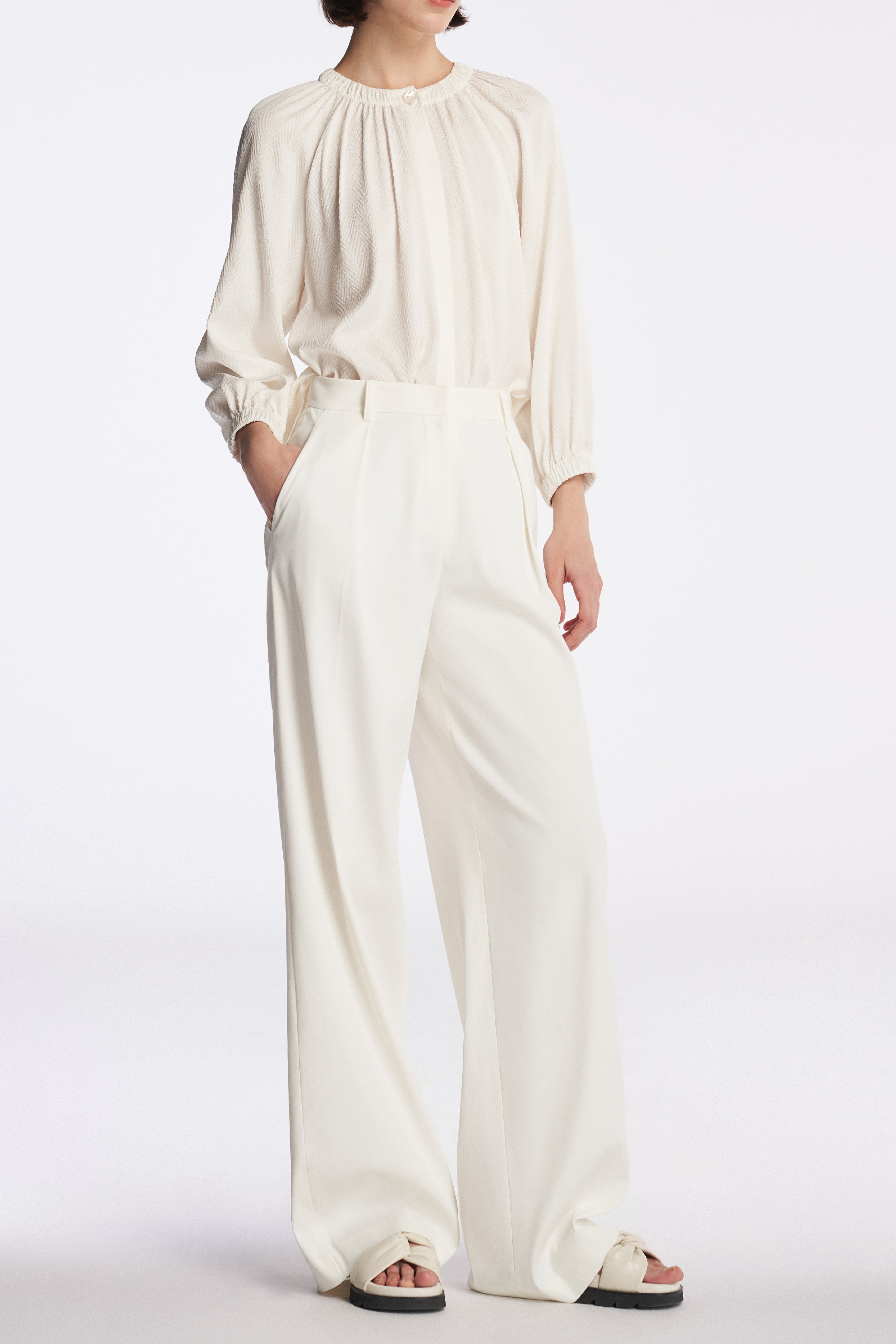 Laurèl White Straight-Leg Pants