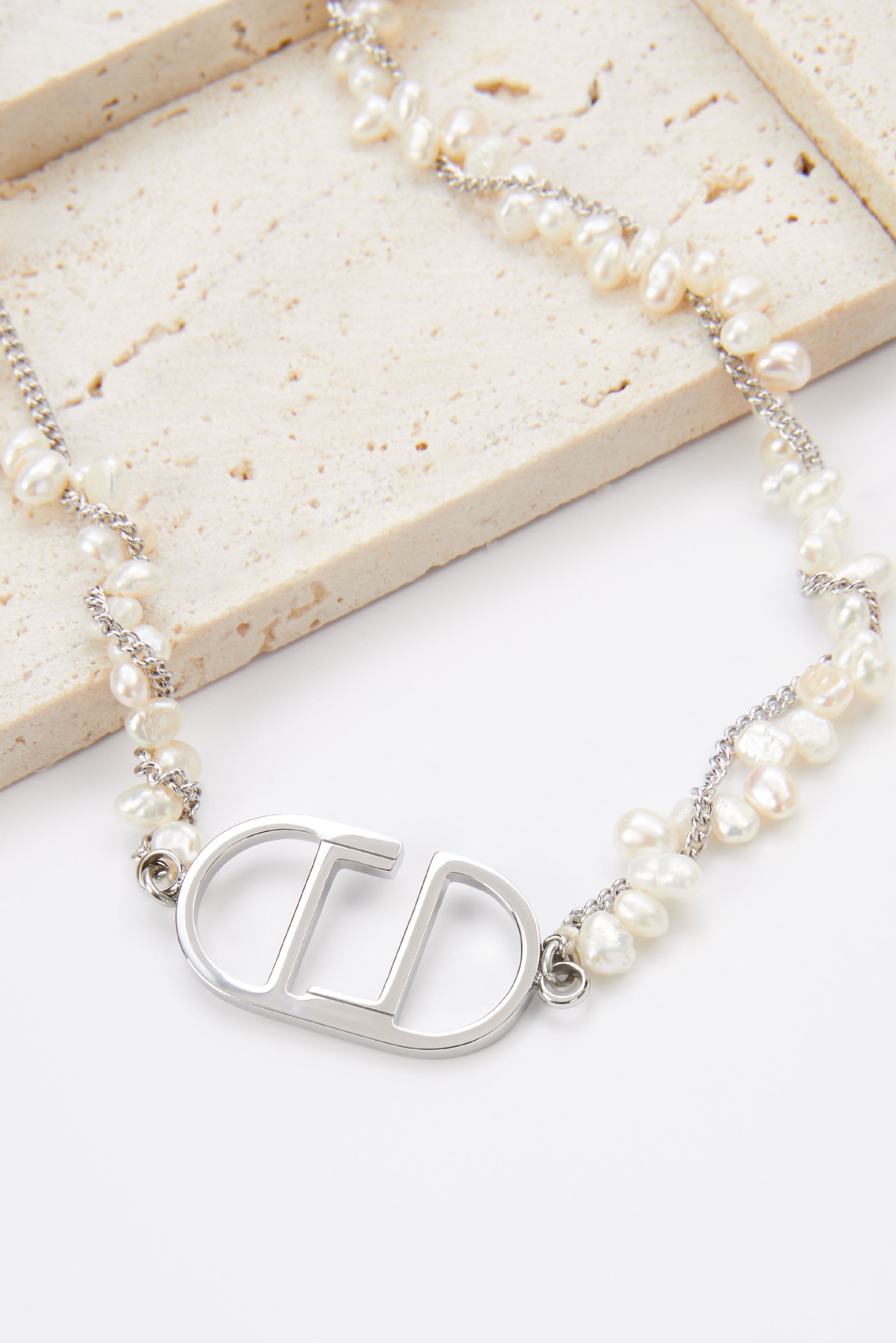 Laurèl LOGO Necklace