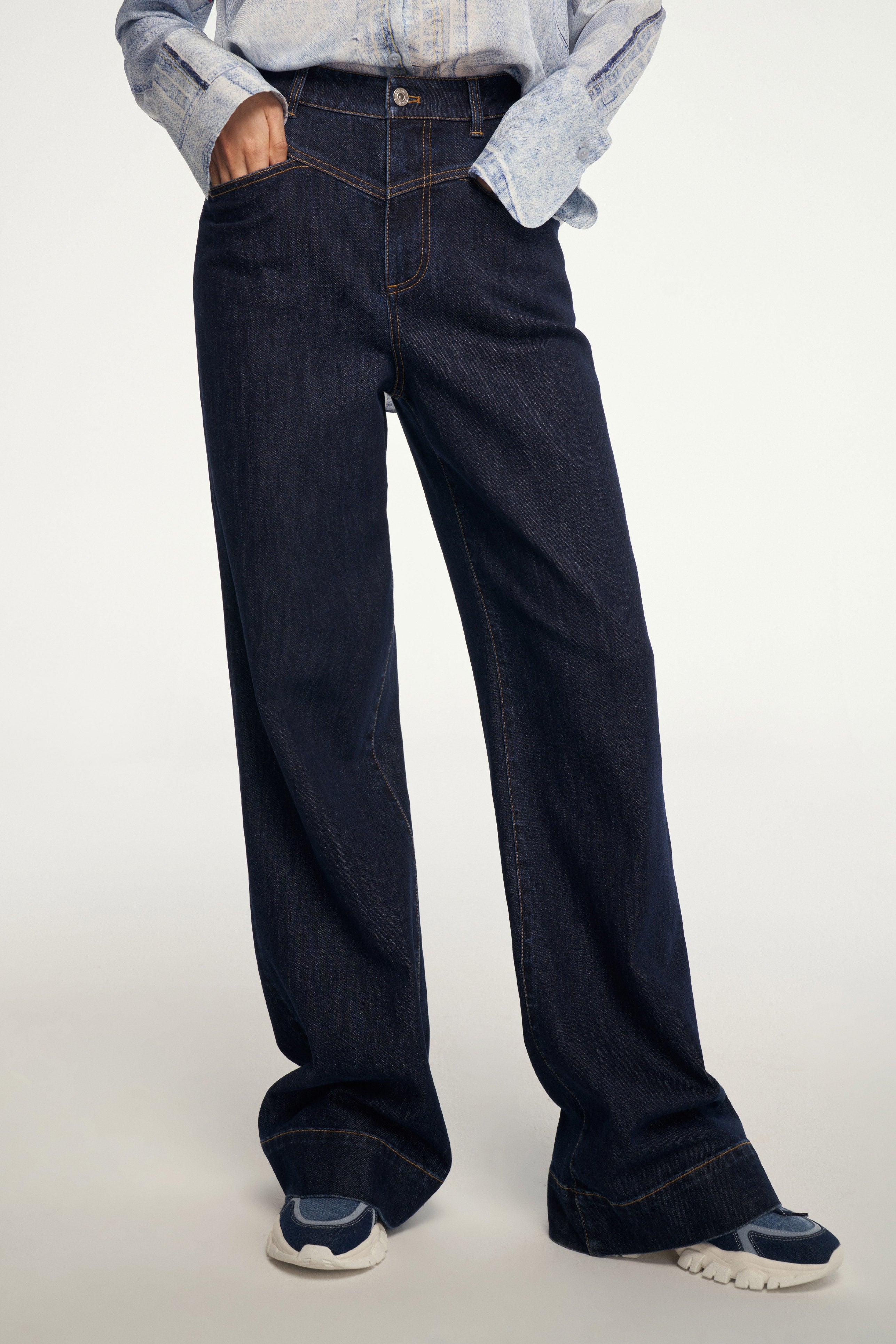 Laurèl Eco-Friendly Triacetate Denim Straight-Leg Jeans